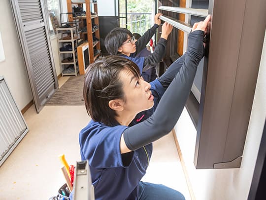 施工部にいるなら、中上級レベルの窓の取付けを目指すことができます